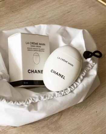 CHANEL La Crème Main
